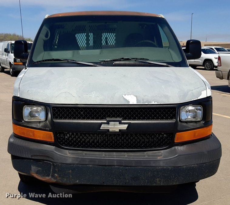 image for item DP2742 2007 Chevrolet Express 2500 van