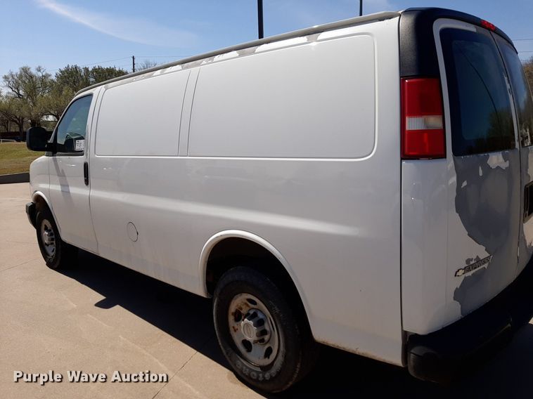 image for item DP2742 2007 Chevrolet Express 2500 van