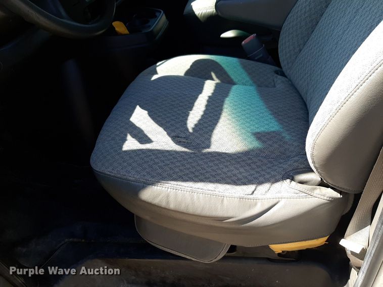 image for item DP2742 2007 Chevrolet Express 2500 van