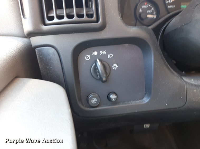 image for item DP2742 2007 Chevrolet Express 2500 van