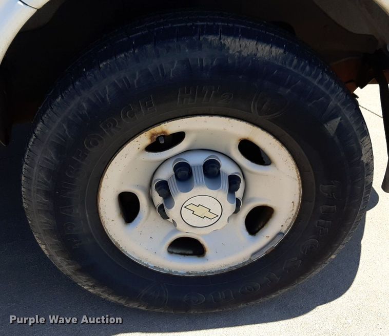 image for item DP2742 2007 Chevrolet Express 2500 van