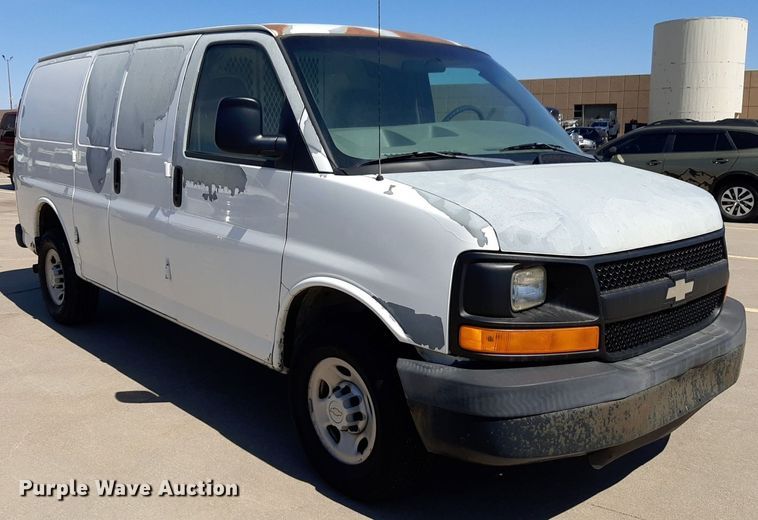 image for item DP2745 2007 Chevrolet Express 2500 van