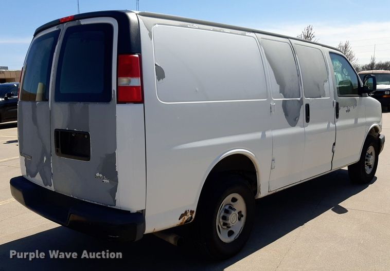 image for item DP2745 2007 Chevrolet Express 2500 van