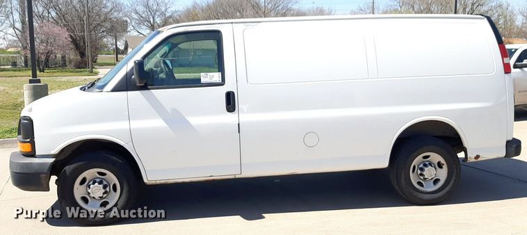 image for item DP2745 2007 Chevrolet Express 2500 van