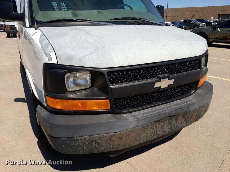 image for item DP2745 2007 Chevrolet Express 2500 van