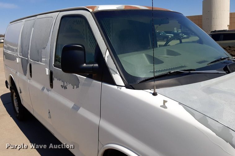 image for item DP2745 2007 Chevrolet Express 2500 van