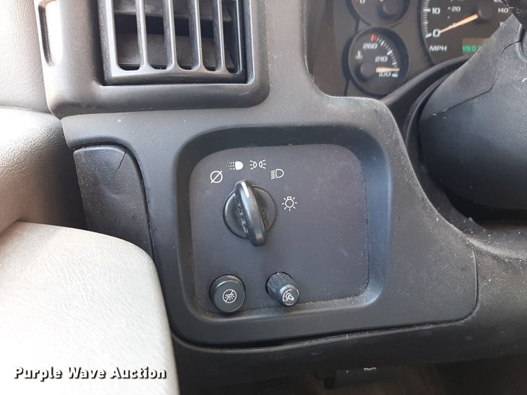 image for item DP2745 2007 Chevrolet Express 2500 van