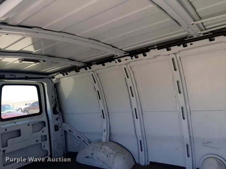 image for item DP2745 2007 Chevrolet Express 2500 van