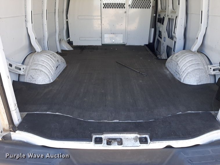 image for item DP2745 2007 Chevrolet Express 2500 van