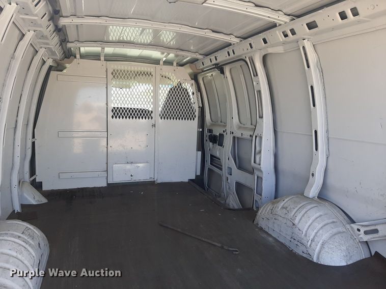 image for item DP2745 2007 Chevrolet Express 2500 van