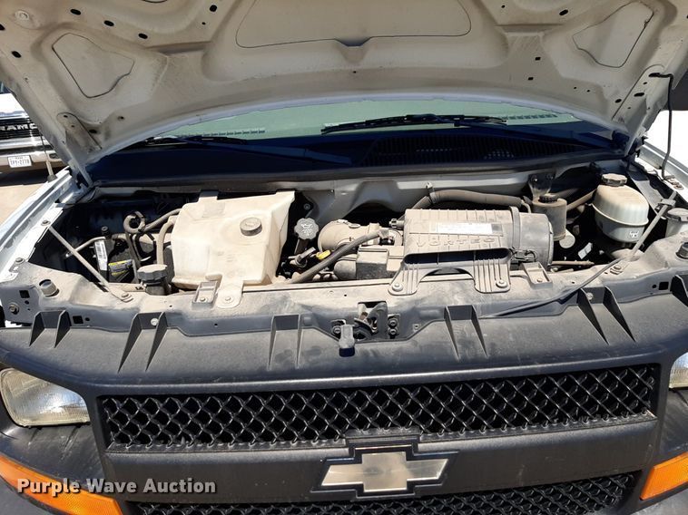 image for item DP2745 2007 Chevrolet Express 2500 van