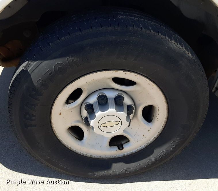 image for item DP2745 2007 Chevrolet Express 2500 van