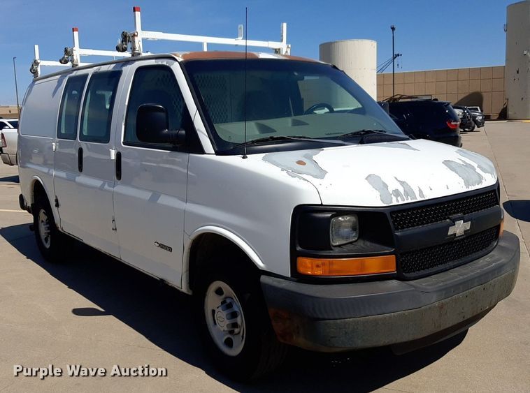 image for item DP2746 2005 Chevrolet  Express 2500 van