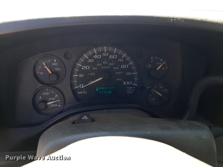 image for item DP2746 2005 Chevrolet  Express 2500 van