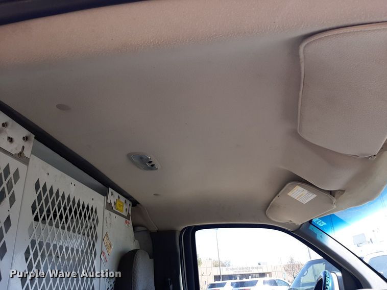 image for item DP2746 2005 Chevrolet  Express 2500 van