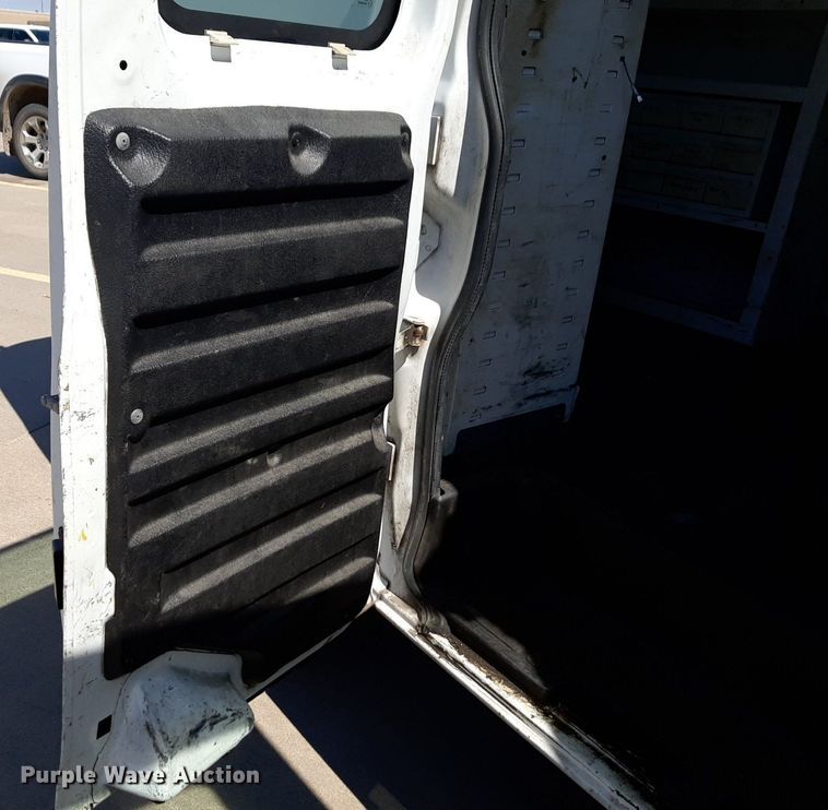 image for item DP2746 2005 Chevrolet  Express 2500 van