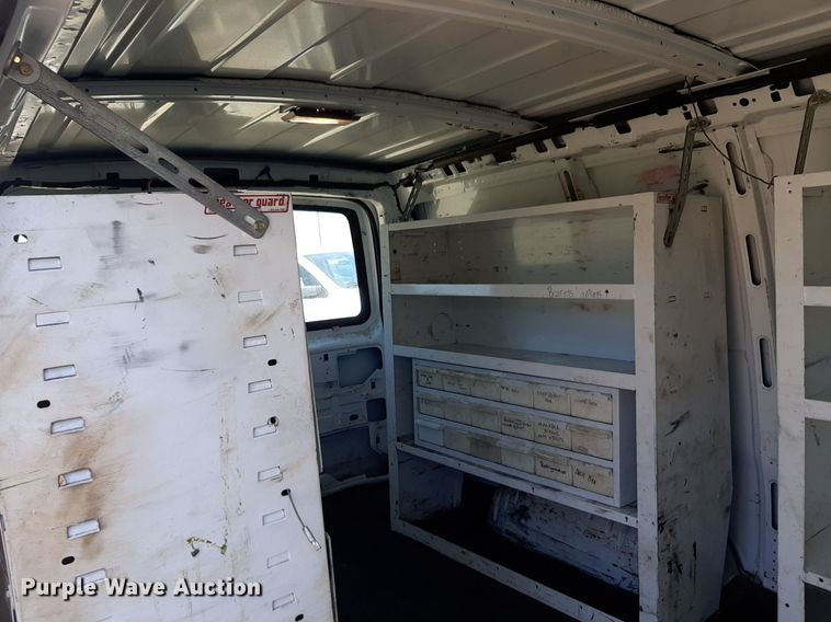 image for item DP2746 2005 Chevrolet  Express 2500 van