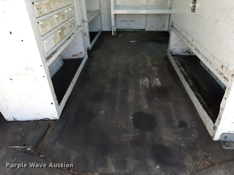 image for item DP2746 2005 Chevrolet  Express 2500 van