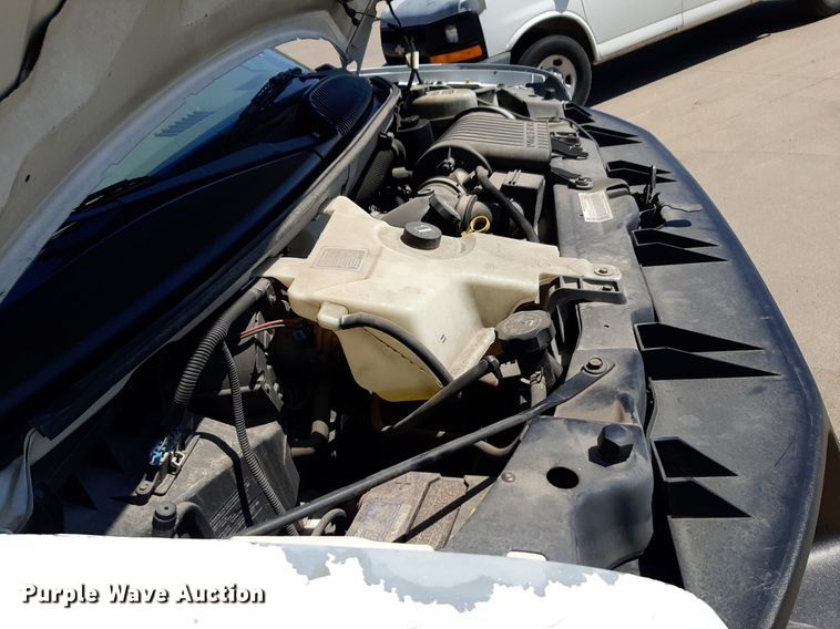 image for item DP2746 2005 Chevrolet  Express 2500 van