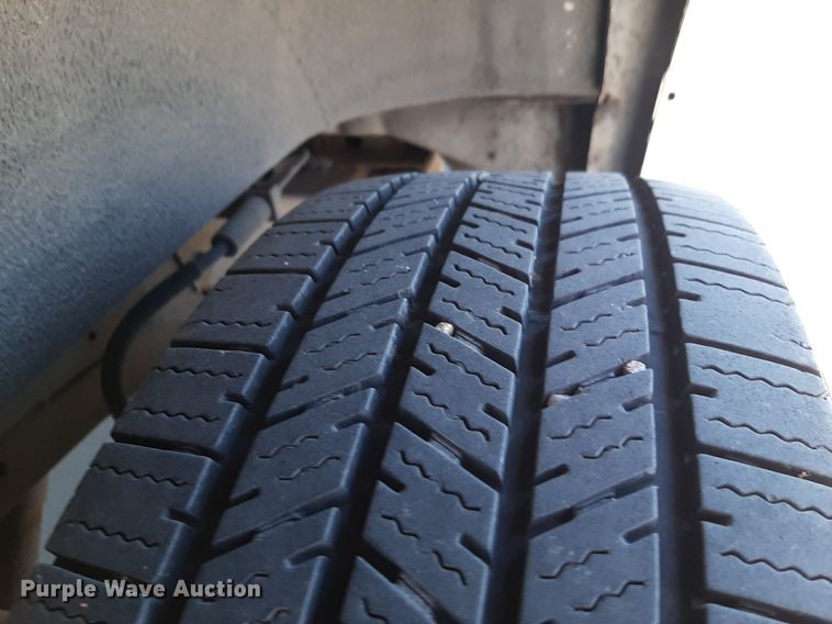 image for item DP2746 2005 Chevrolet  Express 2500 van