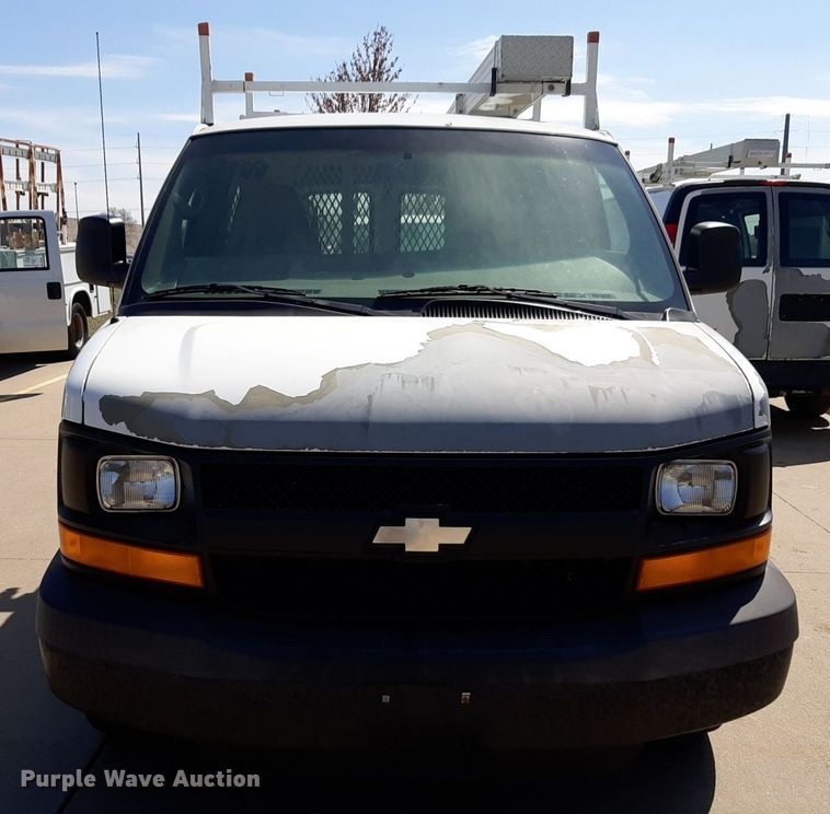 image for item DP2747 2008 Chevrolet Express 2500 van