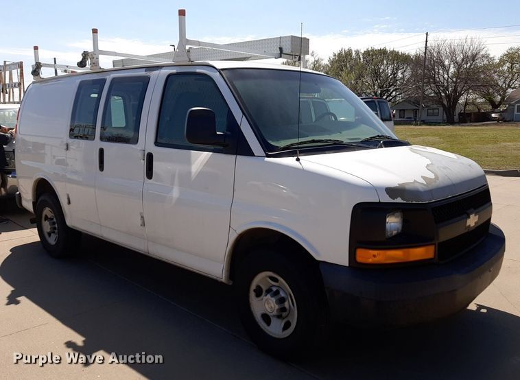 image for item DP2747 2008 Chevrolet Express 2500 van