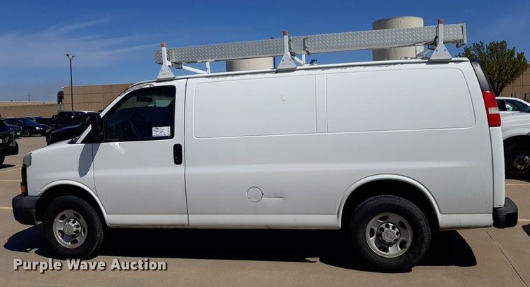 image for item DP2747 2008 Chevrolet Express 2500 van