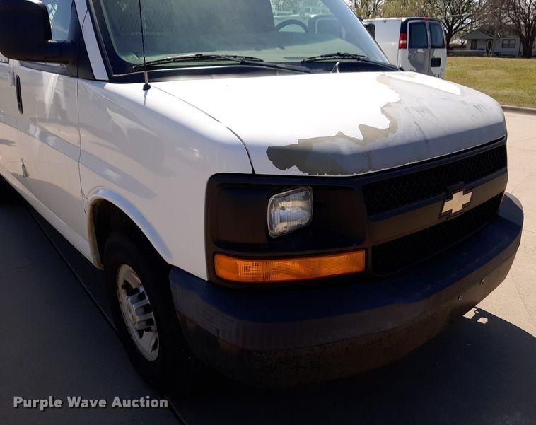 image for item DP2747 2008 Chevrolet Express 2500 van