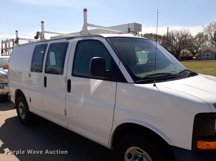 image for item DP2747 2008 Chevrolet Express 2500 van