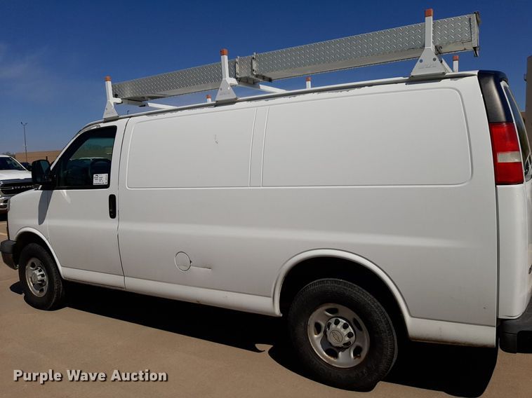 image for item DP2747 2008 Chevrolet Express 2500 van