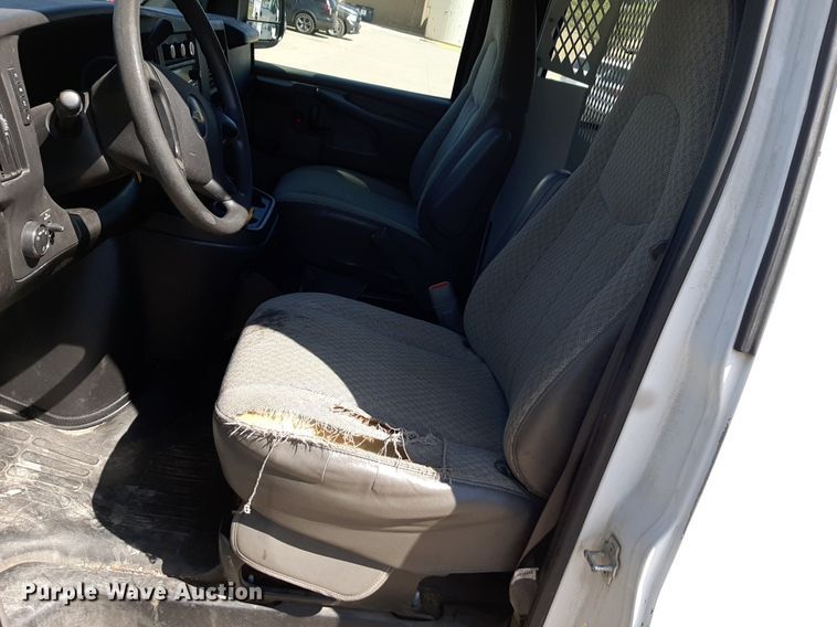 image for item DP2747 2008 Chevrolet Express 2500 van