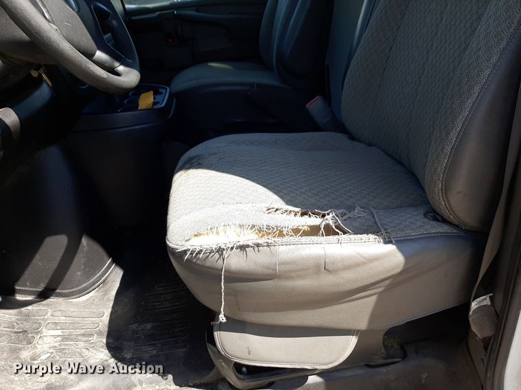 image for item DP2747 2008 Chevrolet Express 2500 van