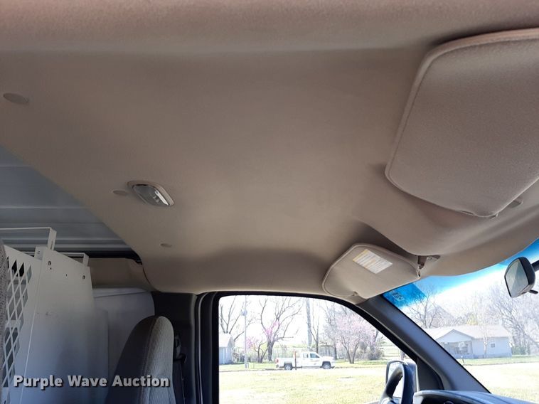 image for item DP2747 2008 Chevrolet Express 2500 van