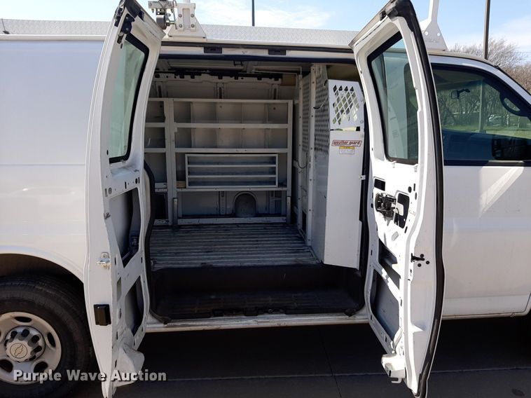 image for item DP2747 2008 Chevrolet Express 2500 van