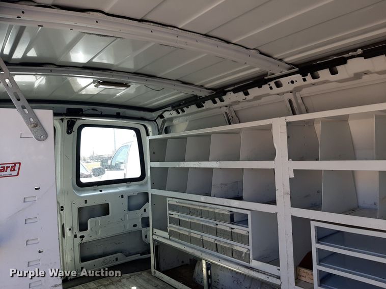 image for item DP2747 2008 Chevrolet Express 2500 van