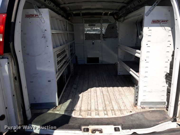 image for item DP2747 2008 Chevrolet Express 2500 van