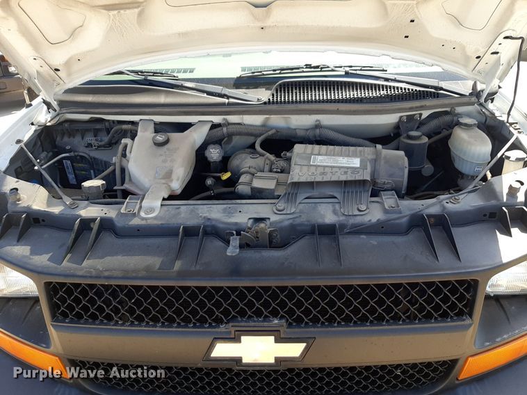 image for item DP2747 2008 Chevrolet Express 2500 van