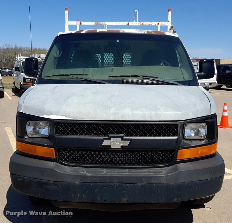 image for item DP2748 2007 Chevrolet Express 2500 van