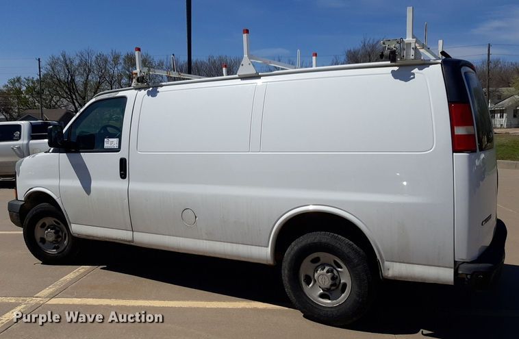image for item DP2748 2007 Chevrolet Express 2500 van