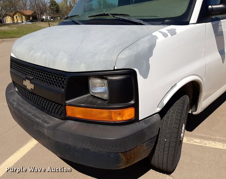 image for item DP2748 2007 Chevrolet Express 2500 van