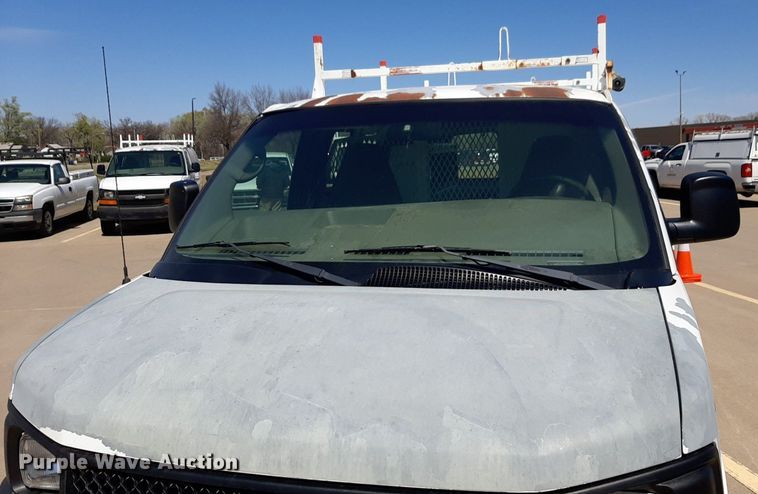 image for item DP2748 2007 Chevrolet Express 2500 van