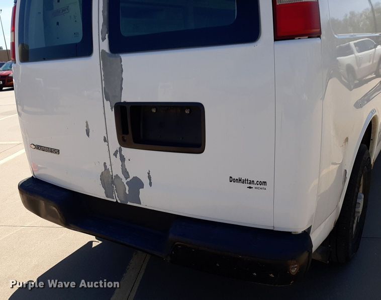 image for item DP2748 2007 Chevrolet Express 2500 van