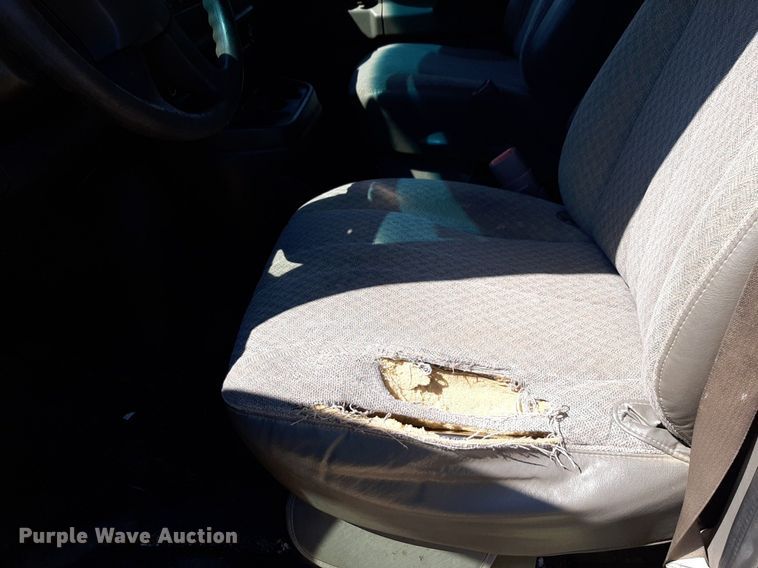 image for item DP2748 2007 Chevrolet Express 2500 van