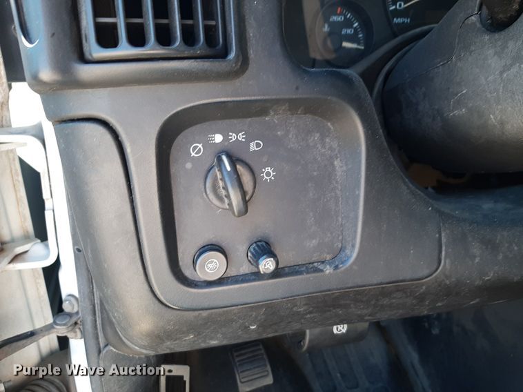 image for item DP2748 2007 Chevrolet Express 2500 van