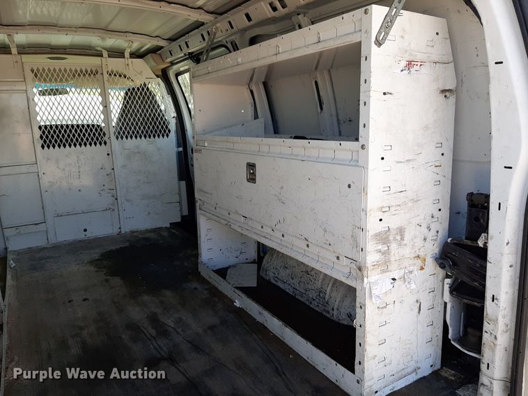 image for item DP2748 2007 Chevrolet Express 2500 van