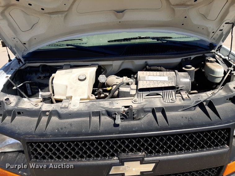 image for item DP2748 2007 Chevrolet Express 2500 van