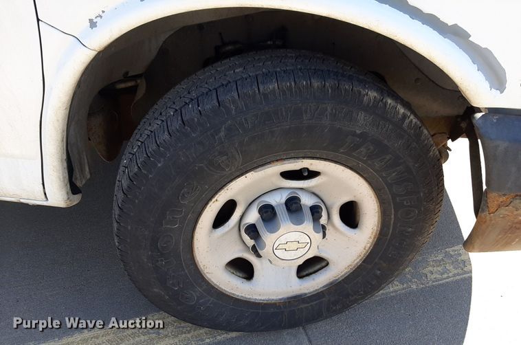 image for item DP2748 2007 Chevrolet Express 2500 van