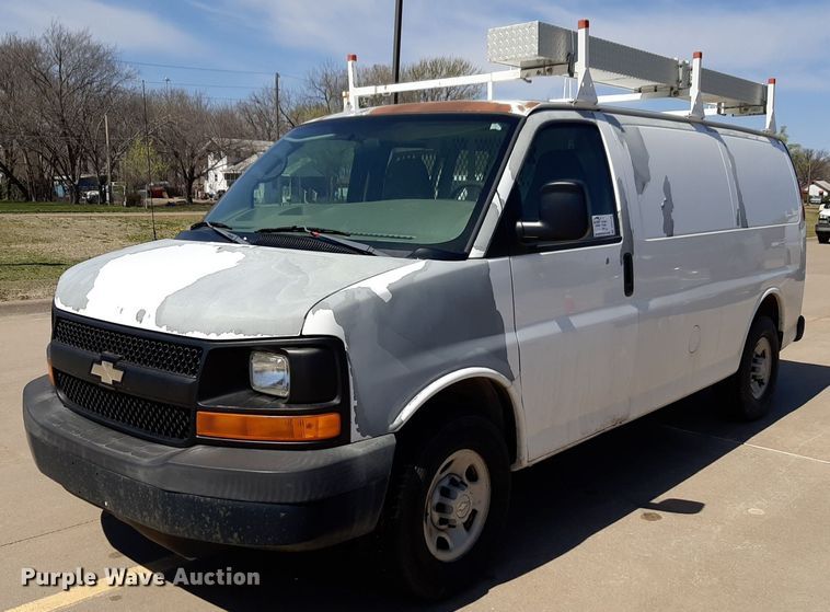image for item DP2749 2007 Chevrolet Express 2500 van