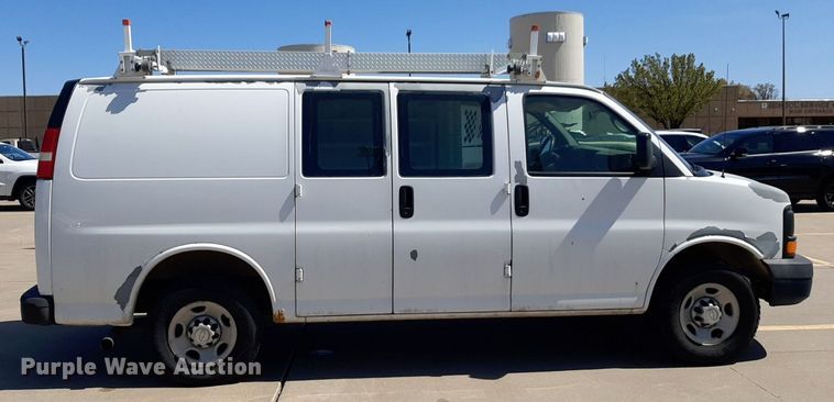 image for item DP2749 2007 Chevrolet Express 2500 van
