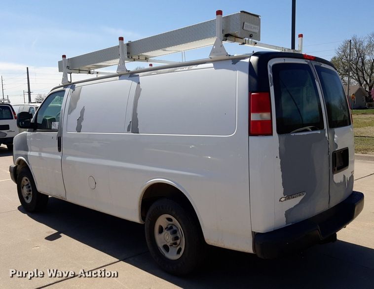 image for item DP2749 2007 Chevrolet Express 2500 van